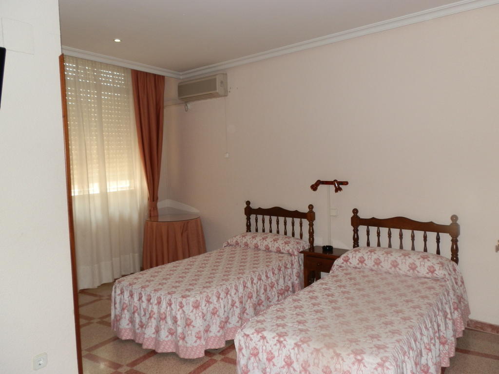 Hostal San Poul Consuegra Room photo