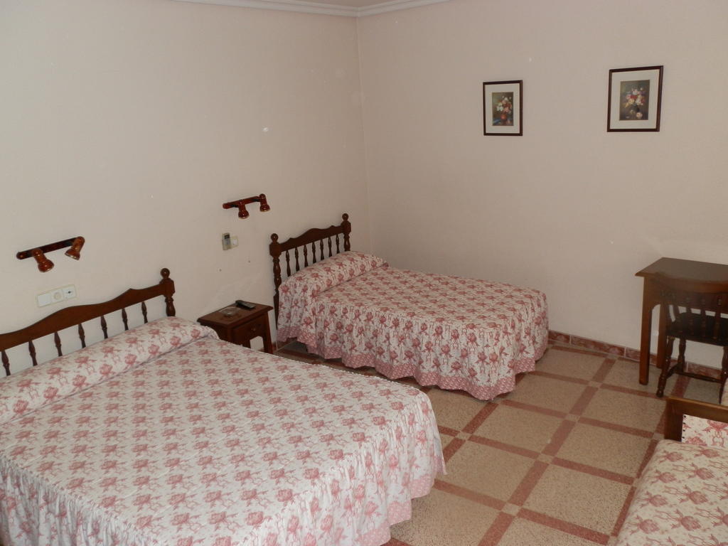 Hostal San Poul Consuegra Exterior photo